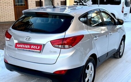 Hyundai ix35 I рестайлинг, 2013 год, 950 000 рублей, 3 фотография