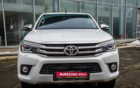 Toyota Hilux VIII, 2015 год, 3 038 000 рублей, 2 фотография