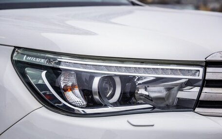 Toyota Hilux VIII, 2015 год, 3 038 000 рублей, 9 фотография