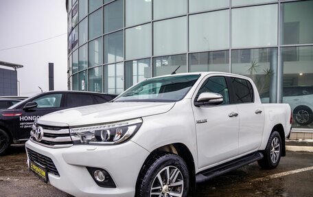 Toyota Hilux VIII, 2015 год, 3 038 000 рублей, 8 фотография