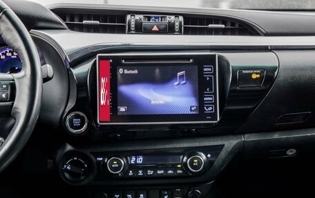 Toyota Hilux VIII, 2015 год, 3 038 000 рублей, 29 фотография