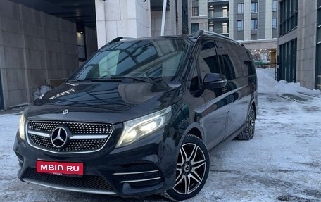 Mercedes-Benz V-Класс, 2017 год, 7 650 000 рублей, 1 фотография