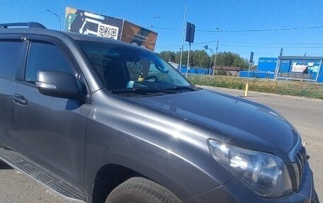 Toyota Land Cruiser Prado 150 рестайлинг 2, 2013 год, 3 200 000 рублей, 2 фотография