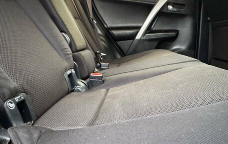 Toyota RAV4, 2015 год, 1 860 000 рублей, 11 фотография