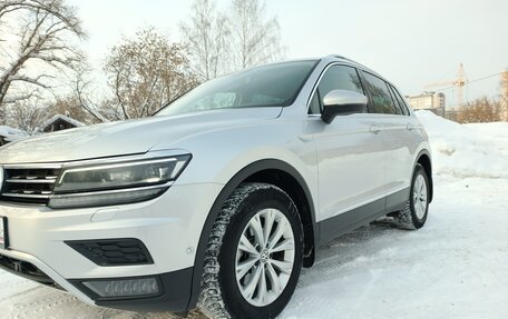 Volkswagen Tiguan II, 2018 год, 2 850 000 рублей, 16 фотография