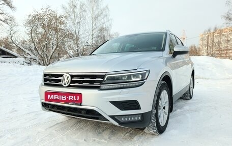 Volkswagen Tiguan II, 2018 год, 2 850 000 рублей, 15 фотография