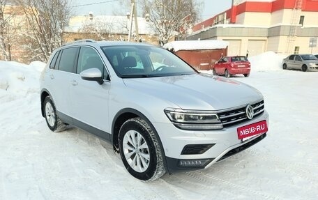 Volkswagen Tiguan II, 2018 год, 2 850 000 рублей, 13 фотография