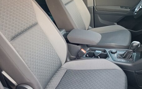 Volkswagen Tiguan II, 2018 год, 2 850 000 рублей, 22 фотография