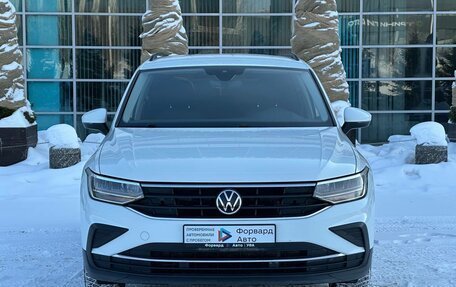 Volkswagen Tiguan II, 2021 год, 3 270 000 рублей, 2 фотография