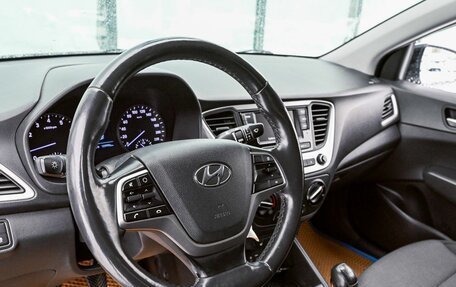 Hyundai Solaris II рестайлинг, 2018 год, 1 199 000 рублей, 10 фотография