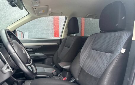 Mitsubishi Outlander III рестайлинг 3, 2014 год, 1 450 000 рублей, 16 фотография