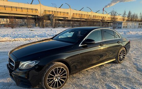 Mercedes-Benz E-Класс, 2017 год, 3 350 000 рублей, 1 фотография