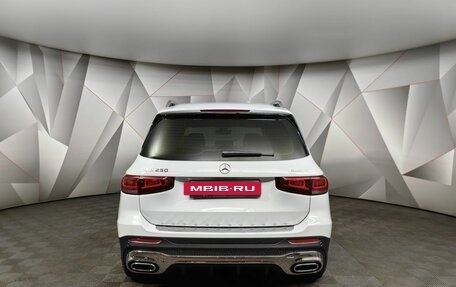 Mercedes-Benz GLB, 2021 год, 4 350 000 рублей, 8 фотография