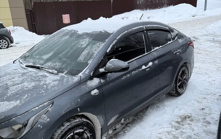 Hyundai Solaris II рестайлинг, 2017 год, 770 000 рублей, 4 фотография