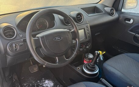 Ford Fiesta, 2005 год, 300 000 рублей, 8 фотография