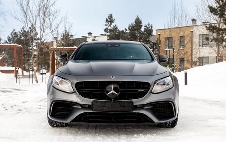 Mercedes-Benz E-Класс AMG, 2018 год, 6 450 000 рублей, 3 фотография