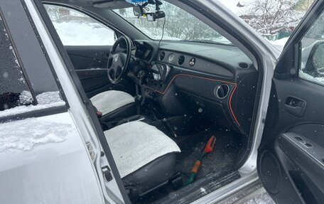 Mitsubishi Outlander III рестайлинг 3, 2002 год, 550 000 рублей, 14 фотография