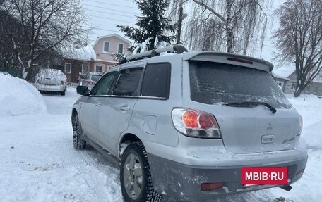 Mitsubishi Outlander III рестайлинг 3, 2002 год, 550 000 рублей, 4 фотография