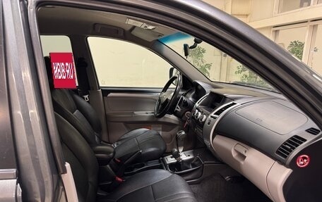 Mitsubishi Pajero Sport II рестайлинг, 2014 год, 1 890 000 рублей, 9 фотография