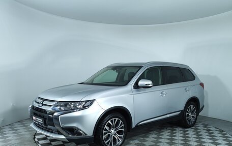 Mitsubishi Outlander III рестайлинг 3, 2018 год, 1 947 000 рублей, 1 фотография