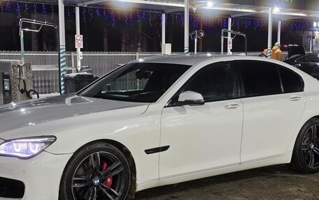BMW 7 серия, 2012 год, 2 800 000 рублей, 2 фотография