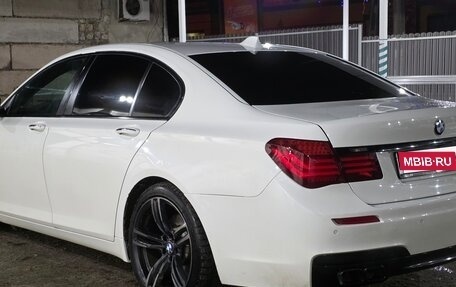 BMW 7 серия, 2012 год, 2 800 000 рублей, 4 фотография