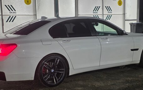 BMW 7 серия, 2012 год, 2 800 000 рублей, 8 фотография