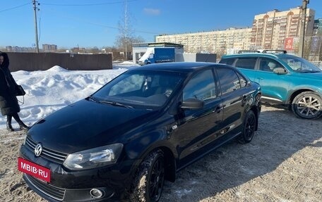 Volkswagen Polo VI (EU Market), 2014 год, 810 000 рублей, 2 фотография