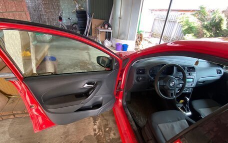 Volkswagen Polo VI (EU Market), 2010 год, 600 000 рублей, 4 фотография