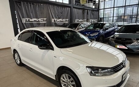 Volkswagen Jetta VI, 2013 год, 1 149 000 рублей, 3 фотография