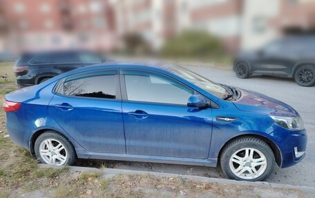 KIA Rio III рестайлинг, 2013 год, 920 000 рублей, 3 фотография