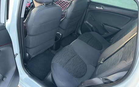 Hyundai Solaris II рестайлинг, 2014 год, 950 000 рублей, 12 фотография