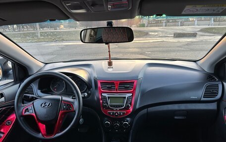 Hyundai Solaris II рестайлинг, 2014 год, 950 000 рублей, 22 фотография