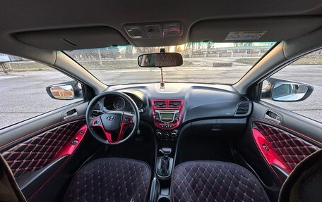 Hyundai Solaris II рестайлинг, 2014 год, 950 000 рублей, 21 фотография