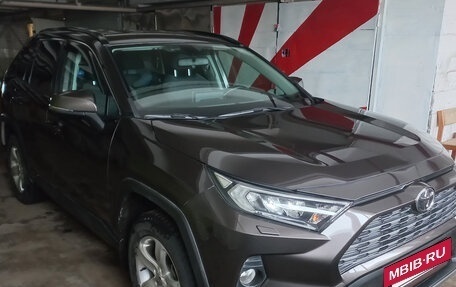 Toyota RAV4, 2019 год, 3 150 000 рублей, 3 фотография