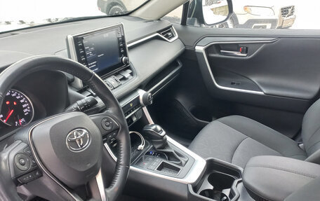 Toyota RAV4, 2019 год, 3 150 000 рублей, 7 фотография