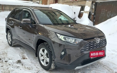 Toyota RAV4, 2019 год, 3 150 000 рублей, 6 фотография