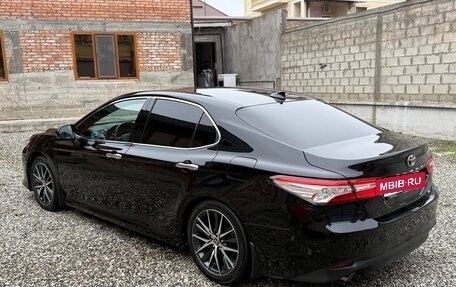 Toyota Camry, 2021 год, 3 330 000 рублей, 3 фотография