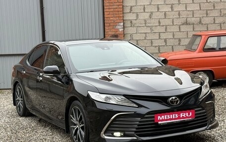 Toyota Camry, 2021 год, 3 330 000 рублей, 8 фотография