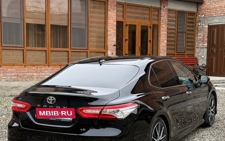 Toyota Camry, 2021 год, 3 330 000 рублей, 5 фотография