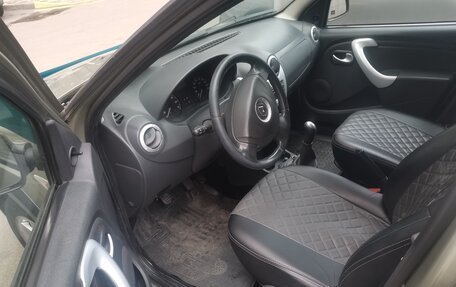 Renault Sandero I, 2012 год, 695 000 рублей, 3 фотография