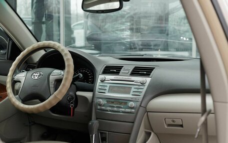 Toyota Camry, 2008 год, 1 050 000 рублей, 10 фотография