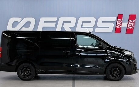 Peugeot Traveller I, 2020 год, 2 520 000 рублей, 3 фотография