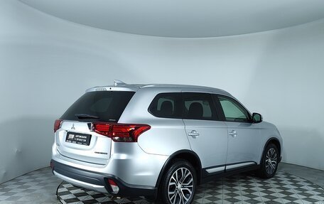 Mitsubishi Outlander III рестайлинг 3, 2018 год, 1 947 000 рублей, 6 фотография