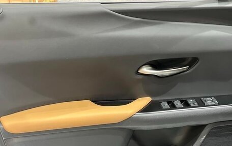 Lexus UX I, 2022 год, 2 740 355 рублей, 9 фотография