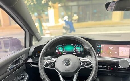 Volkswagen Golf VIII, 2023 год, 1 700 600 рублей, 7 фотография