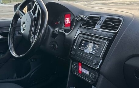 Volkswagen Polo VI (EU Market), 2017 год, 1 360 000 рублей, 7 фотография