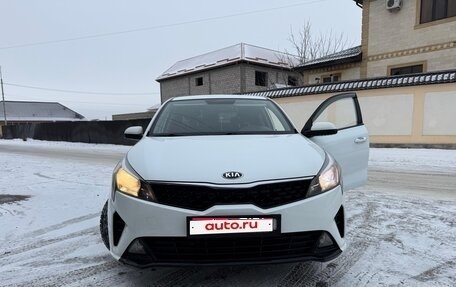 KIA Rio IV, 2020 год, 1 389 000 рублей, 1 фотография