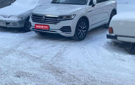 Volkswagen Touareg III, 2020 год, 5 300 000 рублей, 1 фотография