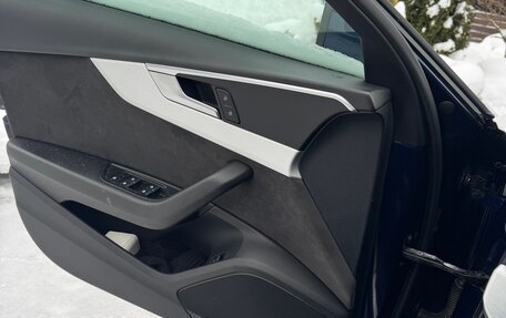 Audi A4, 2018 год, 2 700 000 рублей, 4 фотография